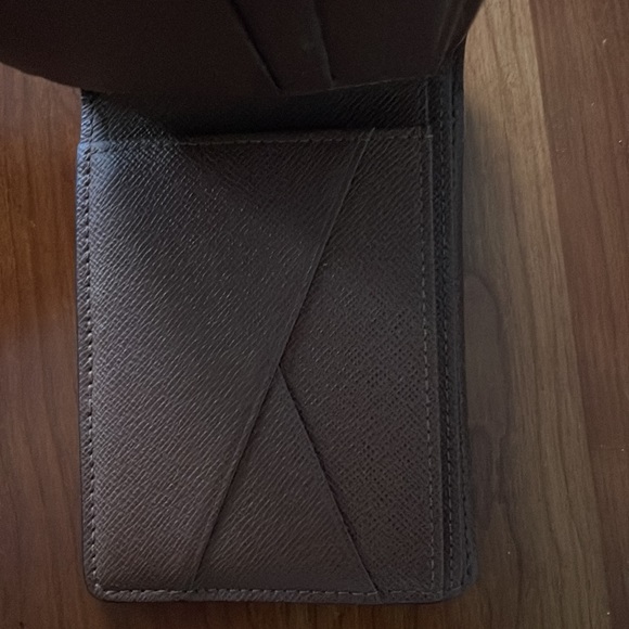 Louis Vuitton Wallet - Picture 3 of 7